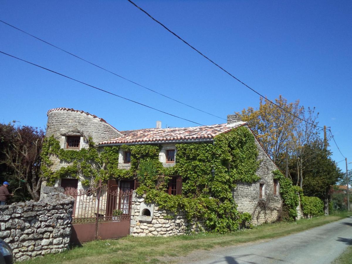 Traditional Charentais Cottage In Countryside 25 Minutes From Royan Balanzac Ngoại thất bức ảnh