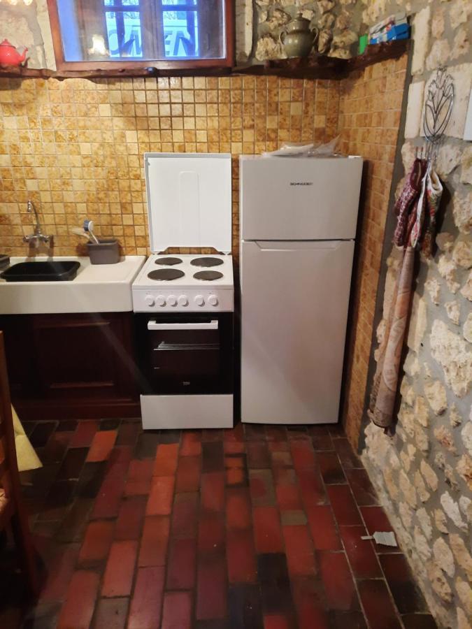 Traditional Charentais Cottage In Countryside 25 Minutes From Royan Balanzac Ngoại thất bức ảnh